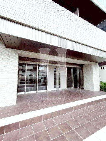 【エントランス】 | ドゥーエ蕨 | 建物の内部です