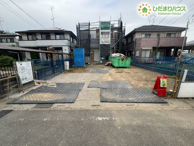 熊谷市見晴町第3　新築一戸建て　クライン　01の駐車場