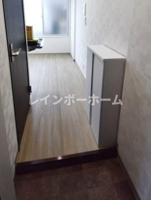 グリシュアーヴ旭町の玄関