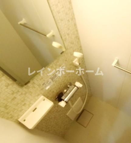 グリシュアーヴ旭町のシャワールーム
