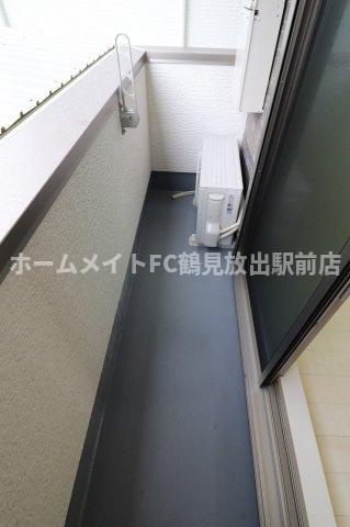 東大阪市森河内西１丁目のアパートのバルコニー