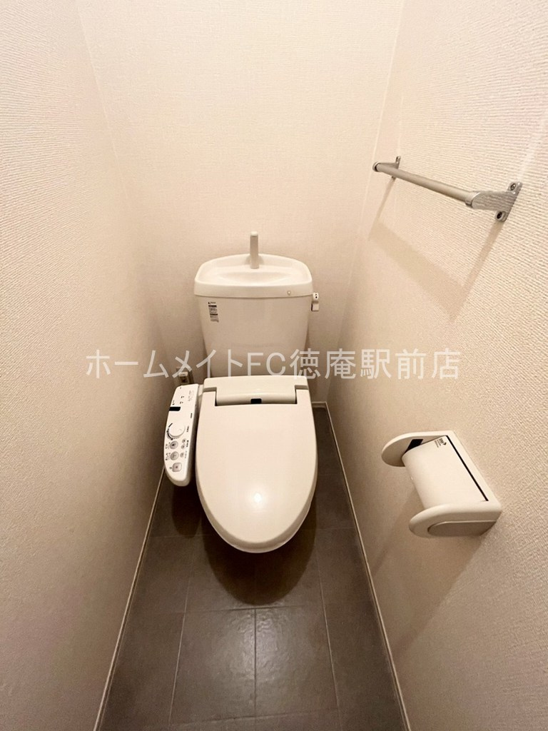 東大阪市本庄西３丁目のハイツのトイレ