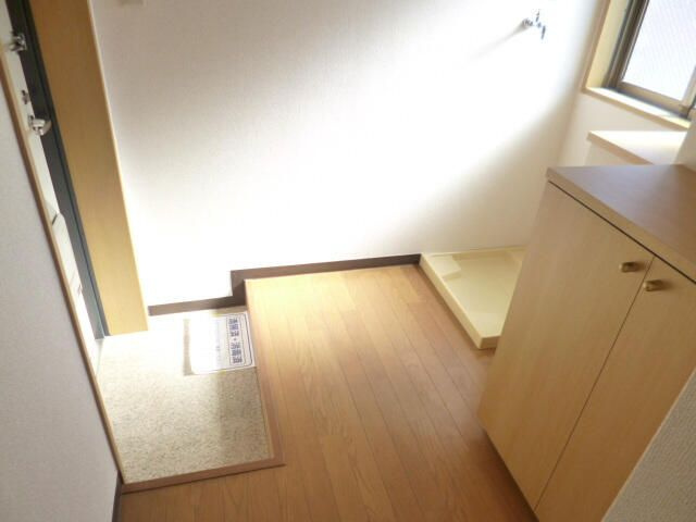 スカイコート新大塚の玄関