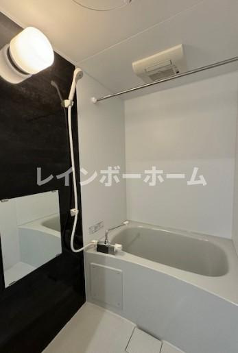 特典：仲介手数料が無料です!!の浴室