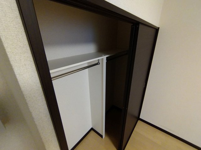 【内装】 | レオパレス野川 | ウォークインクローゼット