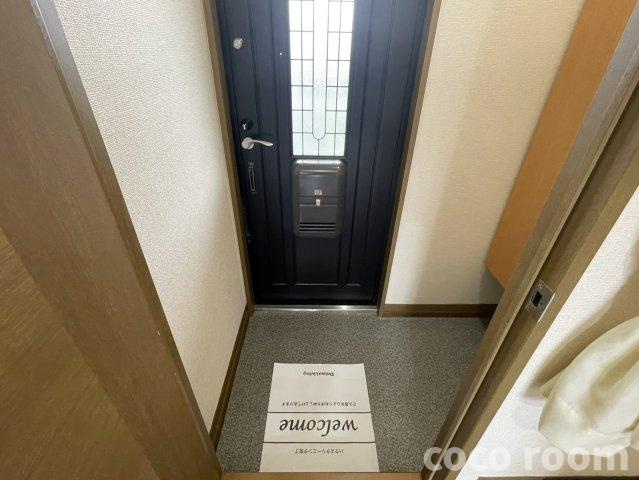 ハイツせみじまⅡの玄関