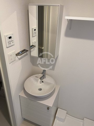 エスリード弁天町ノースレジデンス の洗面所|エスリード弁天町NORTH RESIDENCE　独立洗面台