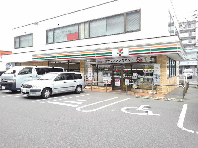 【周辺】 | ルルス・ドール | セブンイレブン福岡南バイパス店まで700m