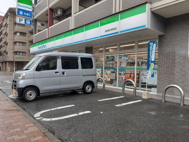 【周辺】 | メゾン　ド　プラシード | ファミリーマート福岡姪浜駅南店まで900m