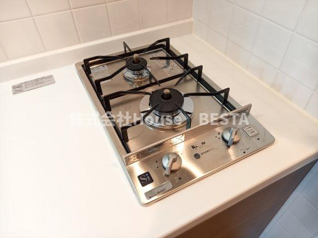プレサンスジェネ新神戸ステーションフロントのキッチン