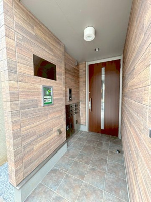 【エントランス】 | ジョイフルガーデン金山町 | 毎日通るエントランスはこのようになっています
