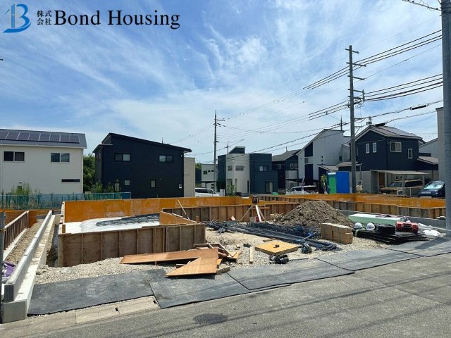 JR大久保駅徒歩圏内　大久保町松陰山手1期　新築4区画　3号棟の前面道路含む現地写真
