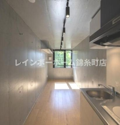 COCOFLAT北千住Southの内装