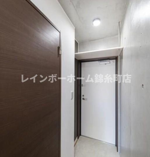 COCOFLAT北千住Southの玄関