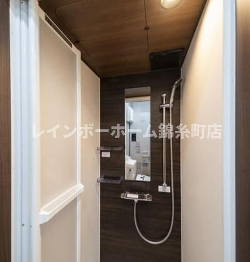 COCOFLAT北千住Southのシャワールーム