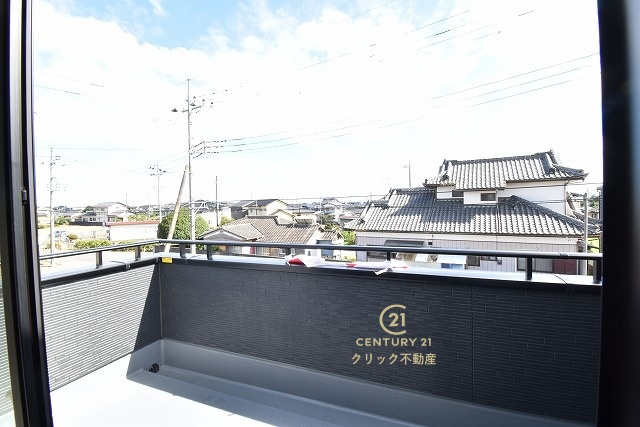 リーブルガーデン  那珂市菅谷　19期　2のバルコニー|日当たり良好なバルコニーです。気分転換に出るだけでも、晴れた日にお洗濯物やお布団を一気に干すのも気持ちがいい♪