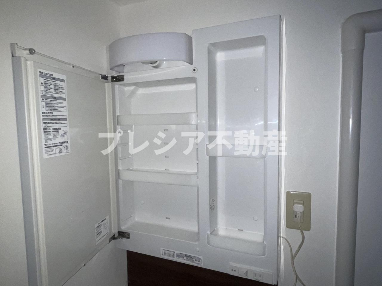 上高丸コーポラスの洗面所