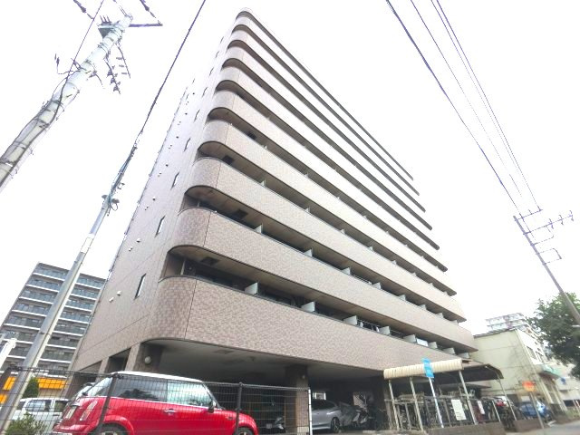 プライドの外観