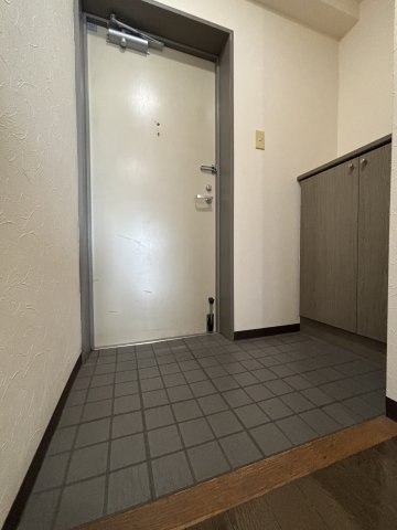 ライオンズマンション熱海の玄関