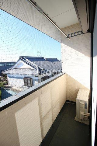 リヴ・ハイツ　Ⅰ・Ⅱ・Ⅲのバルコニー|広々としたバルコニーです