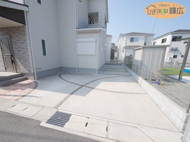 姫路市奥山　中古戸建の駐車場