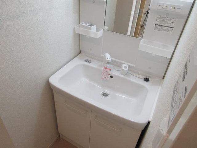 グレイスヒルズ　ウエガハラⅡの洗面所