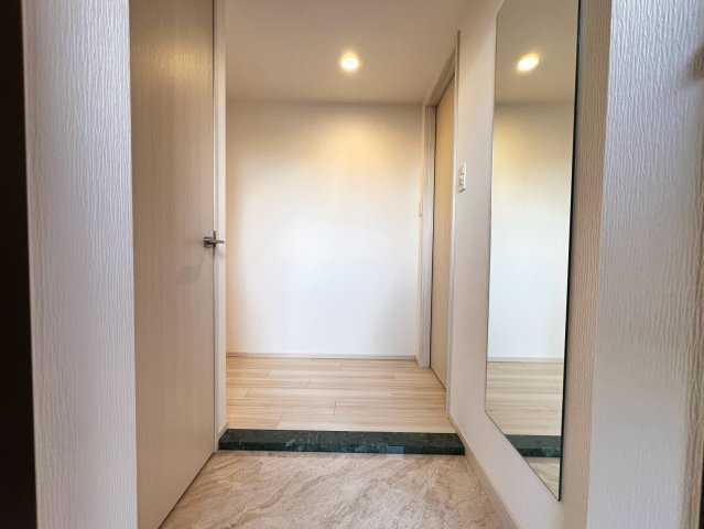 プレジオ北浜の玄関