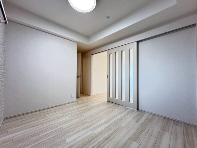プレジオ北浜の洋室