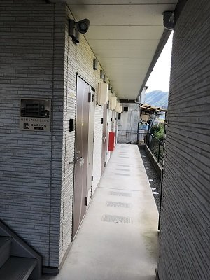 クレイノアヴァンセのその他|1階廊下