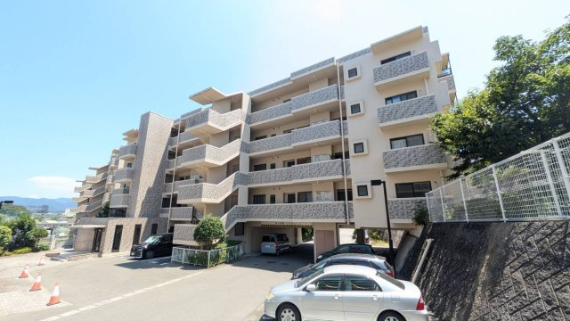 ベルヴィ香椎8番館