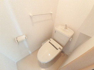 【トイレ】 | カサブランカＢ | シンプルで使いやすいトイレです