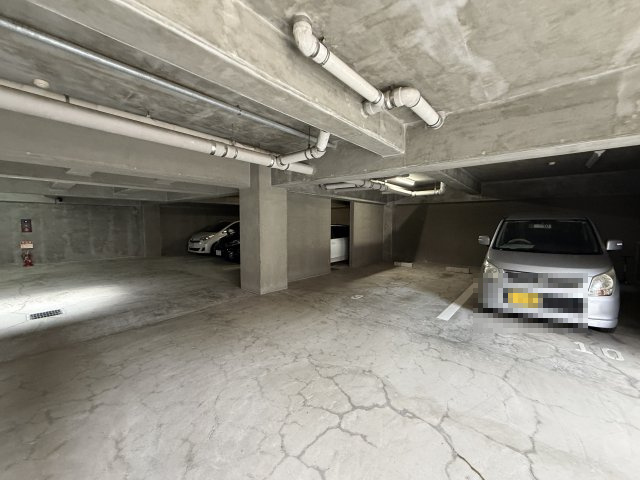 ビエント六甲の駐車場