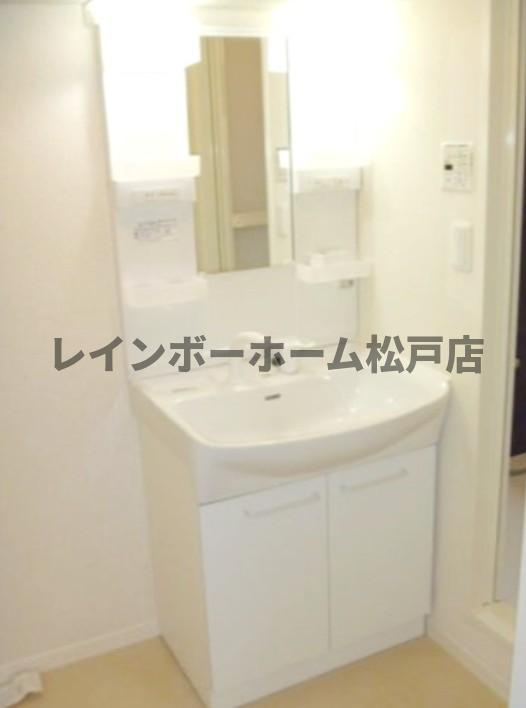 仲介手数料（賃料の1.10ヵ月）の50％OFF対象物件！の洗面所
