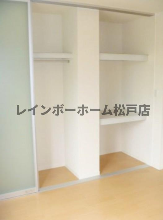 仲介手数料（賃料の1.10ヵ月）の50％OFF対象物件！の収納