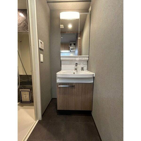 名古屋市千種区今池５丁目の賃貸マンションの洗面所