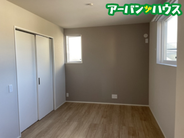 岡山市南区新保の一戸建ての居間・リビング