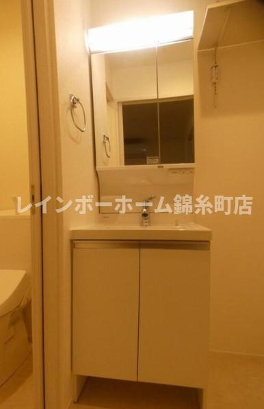 グランパーク本所の独立洗面台