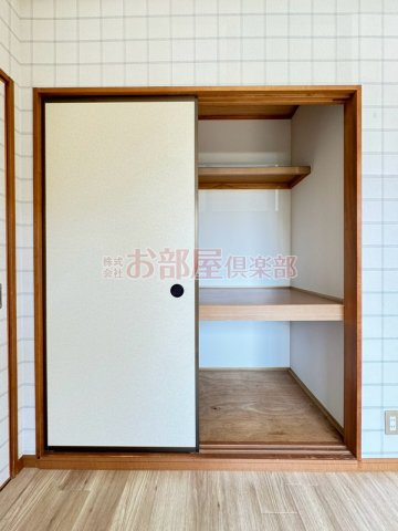 ハイフラワーコーポ Bの収納|こまごまとしたものを収納できそうですね