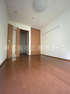 【洋室】 | マーヴィエヴ | 別部屋の写真ですマーヴィエヴ