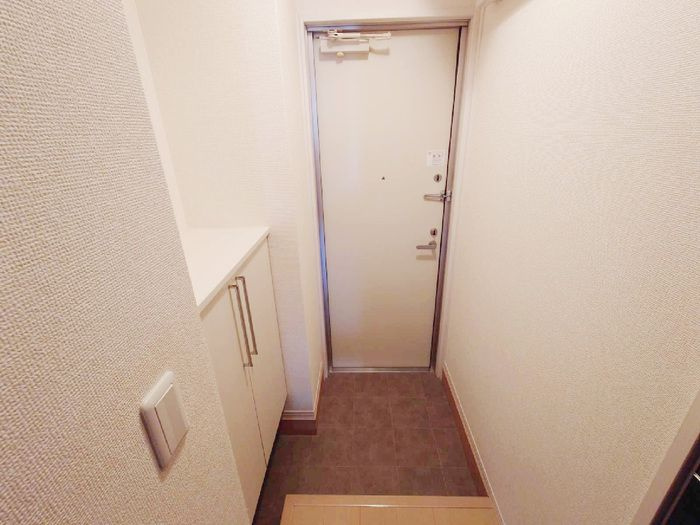 ソフィア南本町の玄関