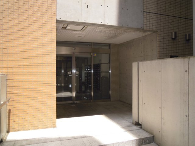 日神デュオステージ笹塚東館のエントランス|清潔なエントランスです