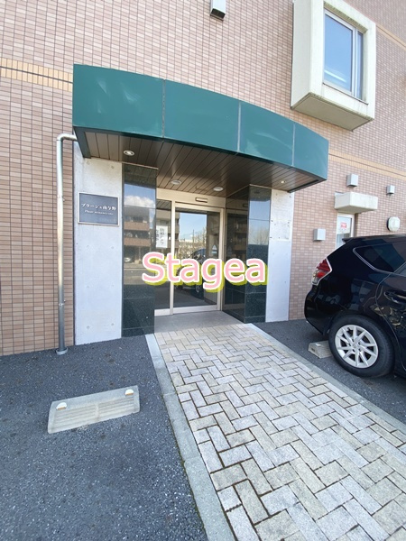 プラージュ南与野のエントランス