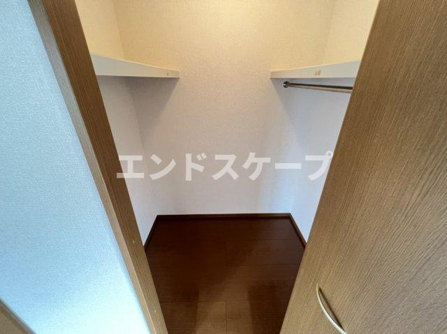 ニューポワールAの収納|高崎、前橋エリアのお部屋探しはエンドスケープまで！お客様の理想お聞かせ下さい♪