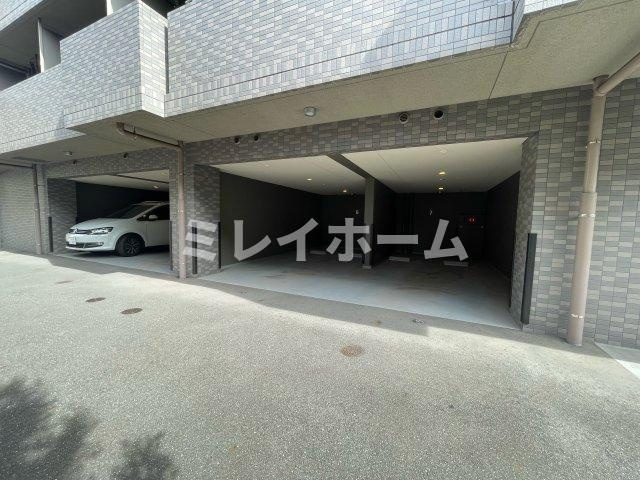 ルーブル大森西の駐車場