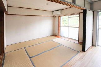 【居間・リビング】 | ビレッジハウス柏原1号棟 | ビレッジハウスの同一物件・同一タイプの間取りの写真です