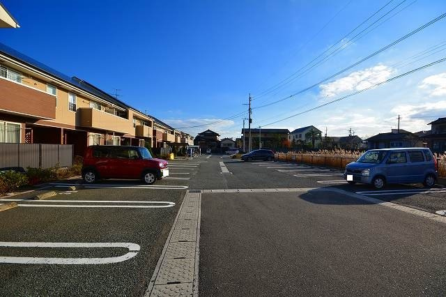 グラシュ・プレーヌⅦ　Ｃの駐車場