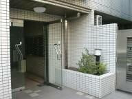 桜新町アムフラットのエントランス