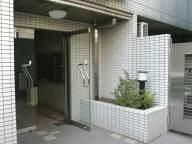 桜新町アムフラットのエントランス|清潔なエントランスです