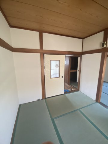 中島ハイツの和室|落ち着いた雰囲気の和室付きです
