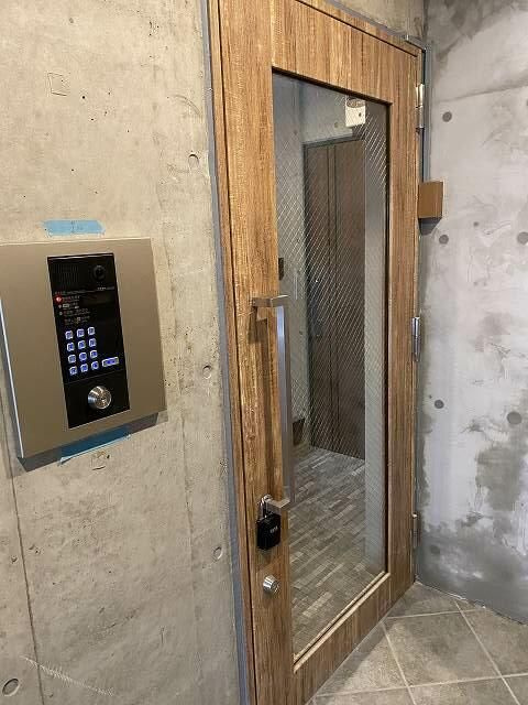 アリュール押上のエントランス